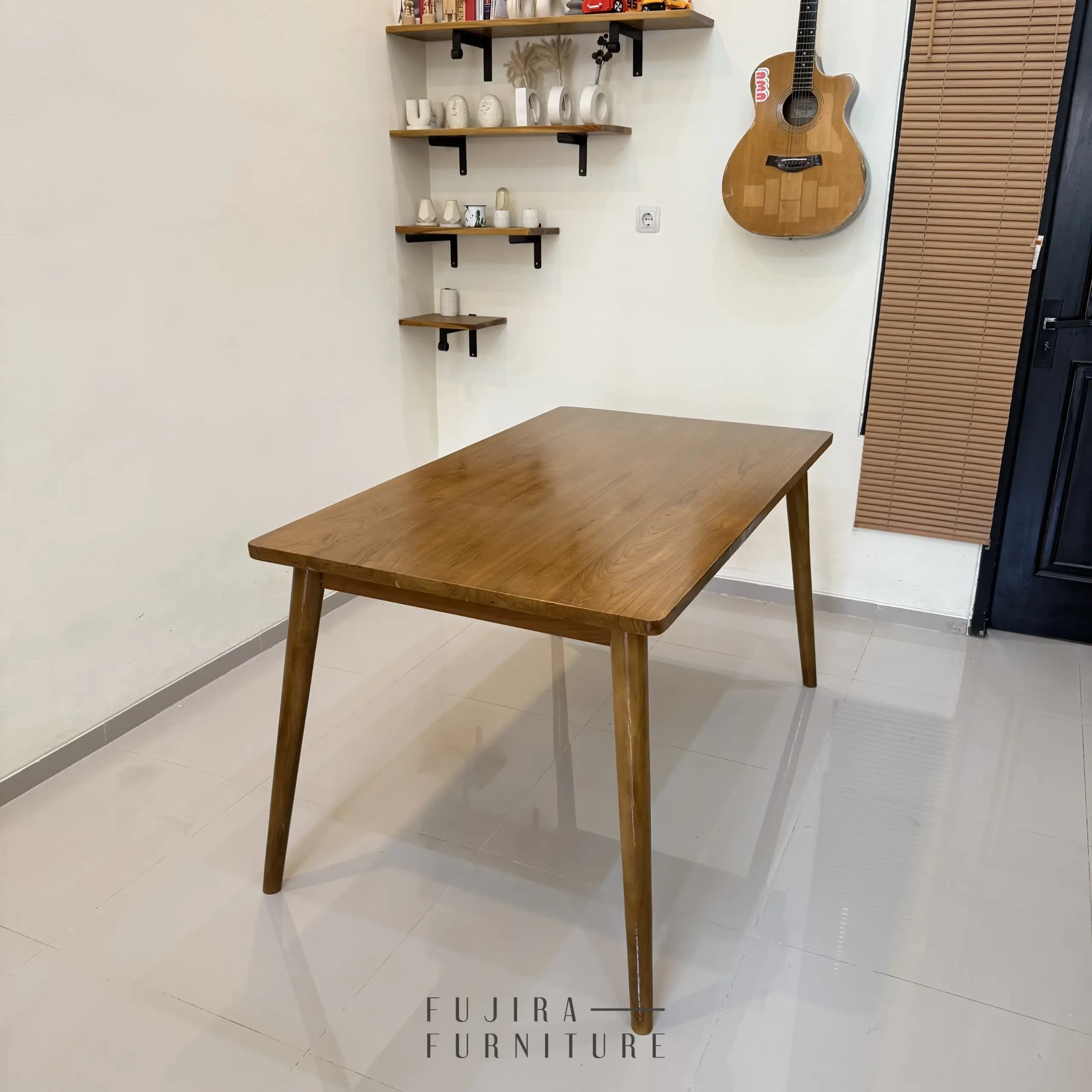 Meja Makan Kayu Jati Perhutani 140 cm